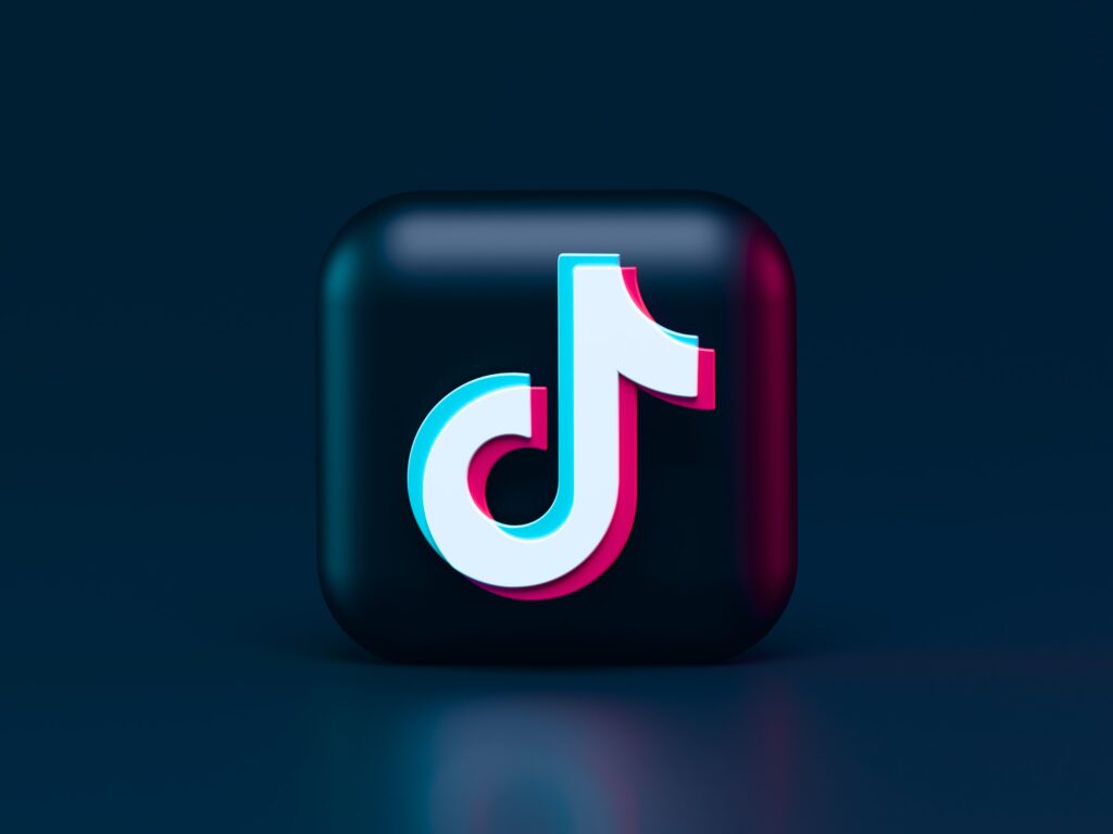 TikTok Encourages Android Users in the US to Sideload the App Amid Ongoing Ban